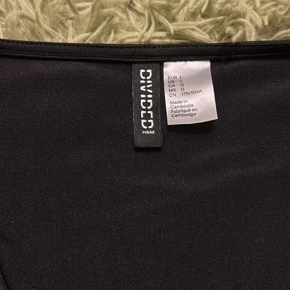 H&M V neck wrap dress - Picture 8 of 11